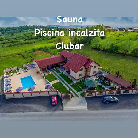 Pensiunea Adrian Novaci-Străini Exterior foto